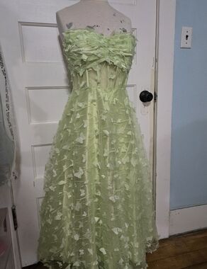 Strapless Green Floral Appliqué A-Line Dress